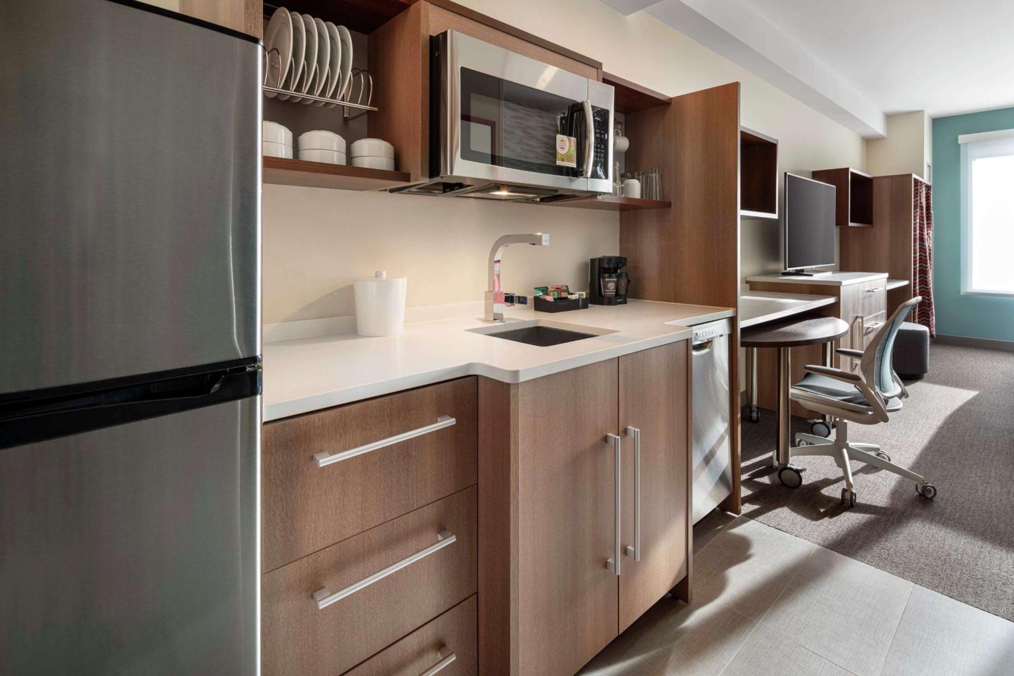 Home2 By Hilton Downtown Convention Center 3*